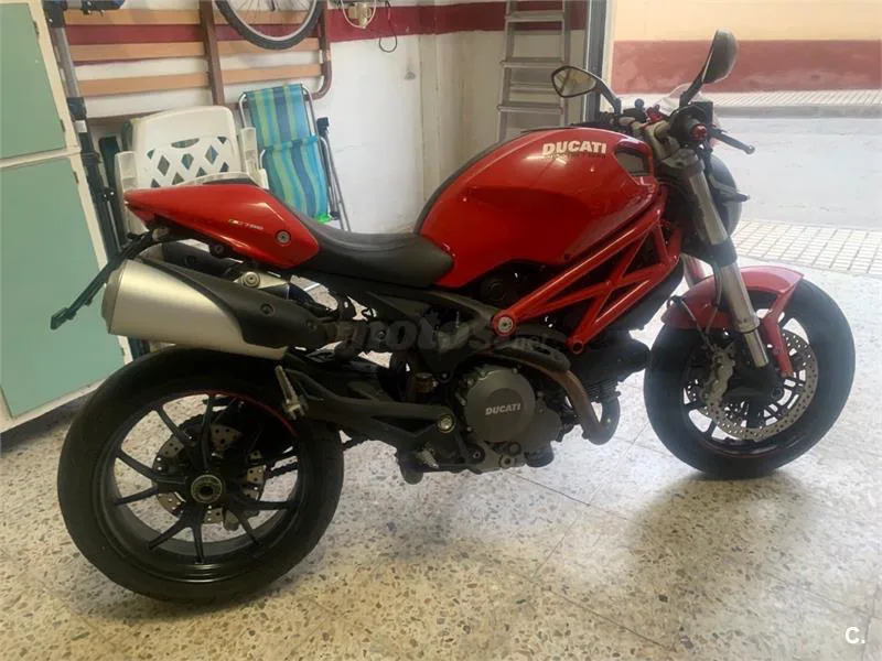 Ducati Monster 796 – Vista 2