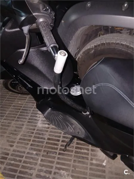 Piaggio Beverly 300 – Vista 4