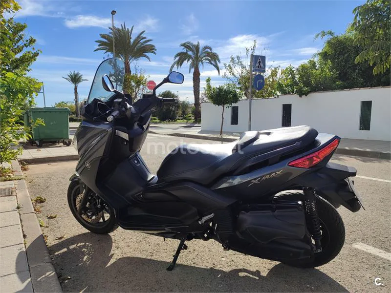 Yamaha XMAX 400 – Vista 3