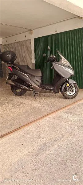 Kymco X-Town CT 300 – Vista 4