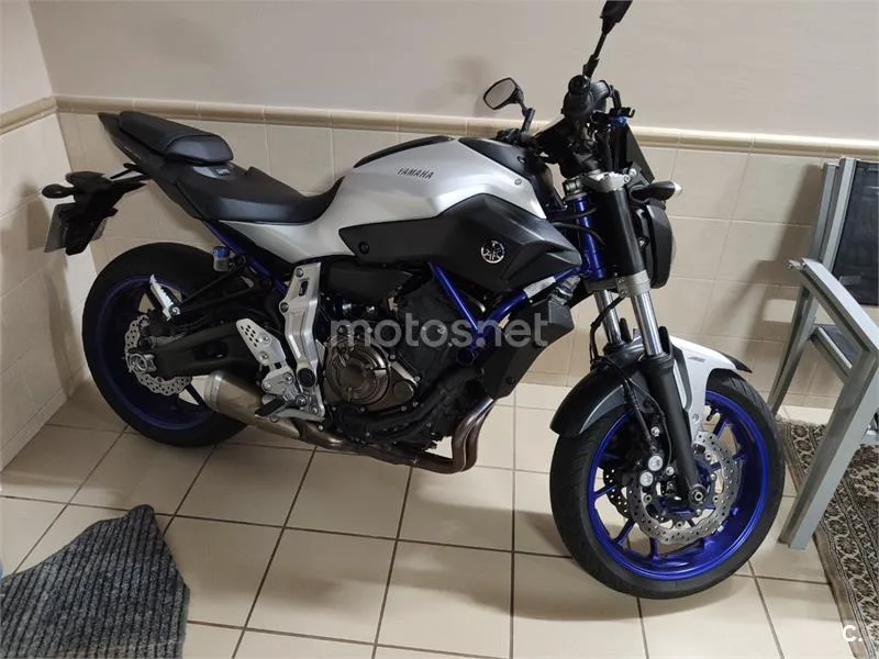 Yamaha MT-07 – Vista 5