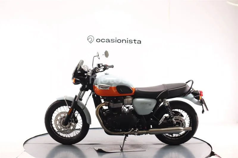 Triumph Bonneville T100 – Vista 4