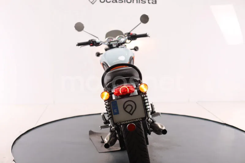 Triumph Bonneville T100 - Vista 10