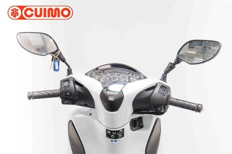 Honda SH 125i – Vista 17