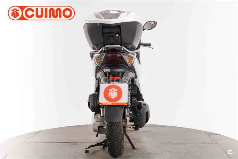 Honda SH 125i – Vista 5