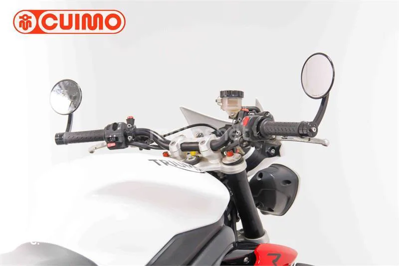 Triumph Street Triple – Vista 15