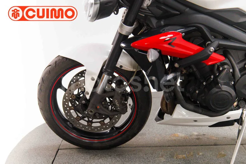 Triumph Street Triple - Vista 42