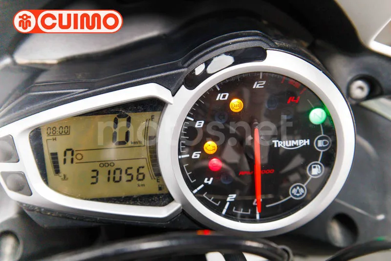 Triumph Street Triple - Vista 48