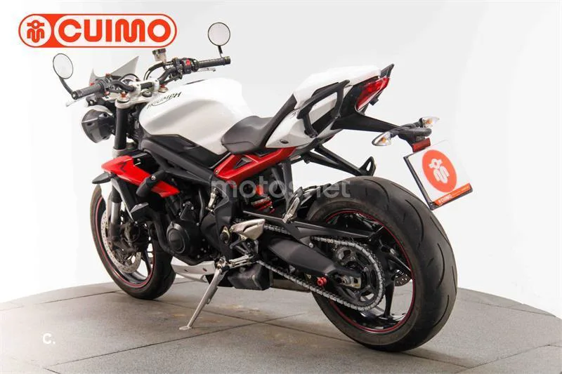 Triumph Street Triple – Vista 6