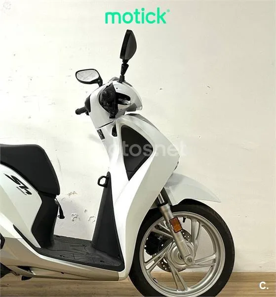 Honda SH 125i – Vista 3