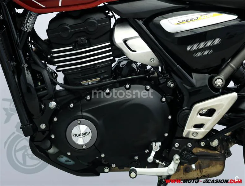 Triumph Speed 400 – Vista 10