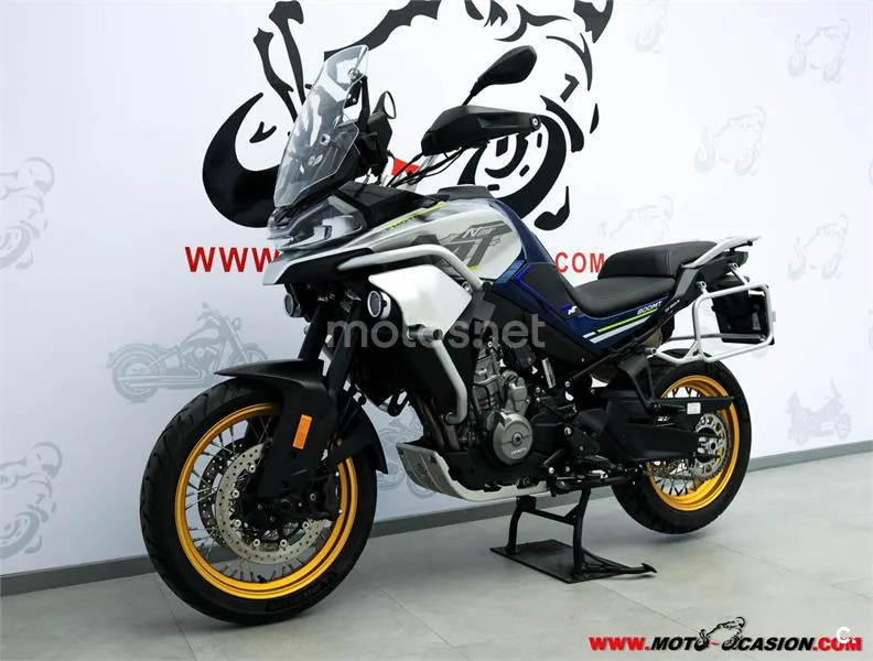 CFMOTO 800MT – Vista 8