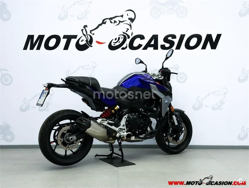 BMW F 900 R – Vista 3