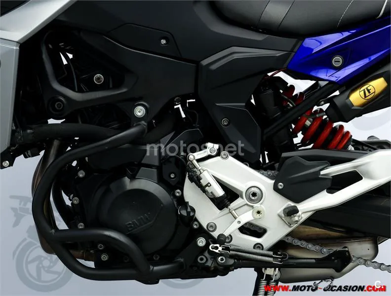 BMW F 900 R – Vista 9