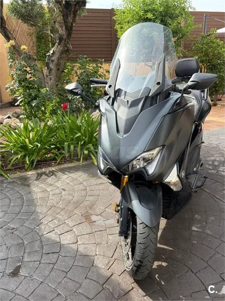 Yamaha TMAX 530 – Vista 3