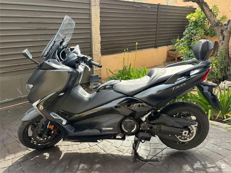 Yamaha TMAX 530 – Vista 4