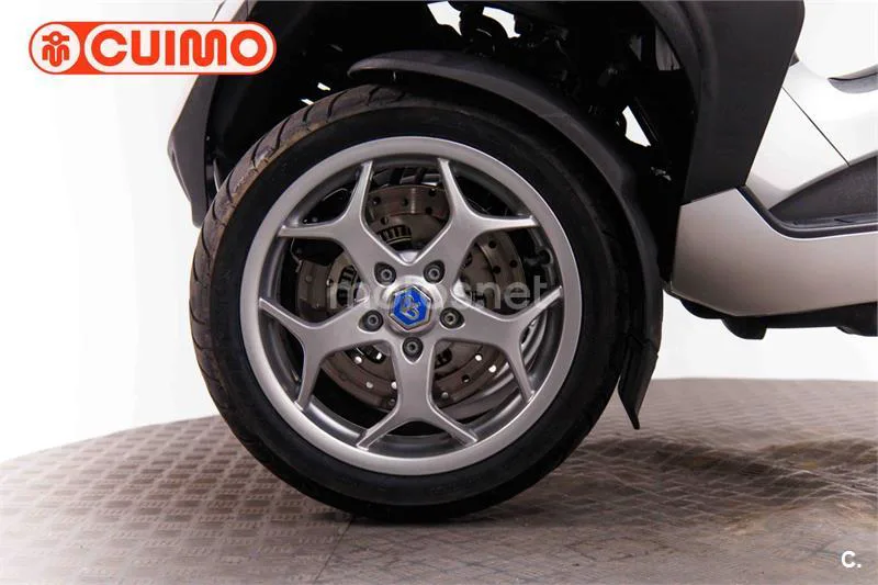 Piaggio MP3 – Vista 19