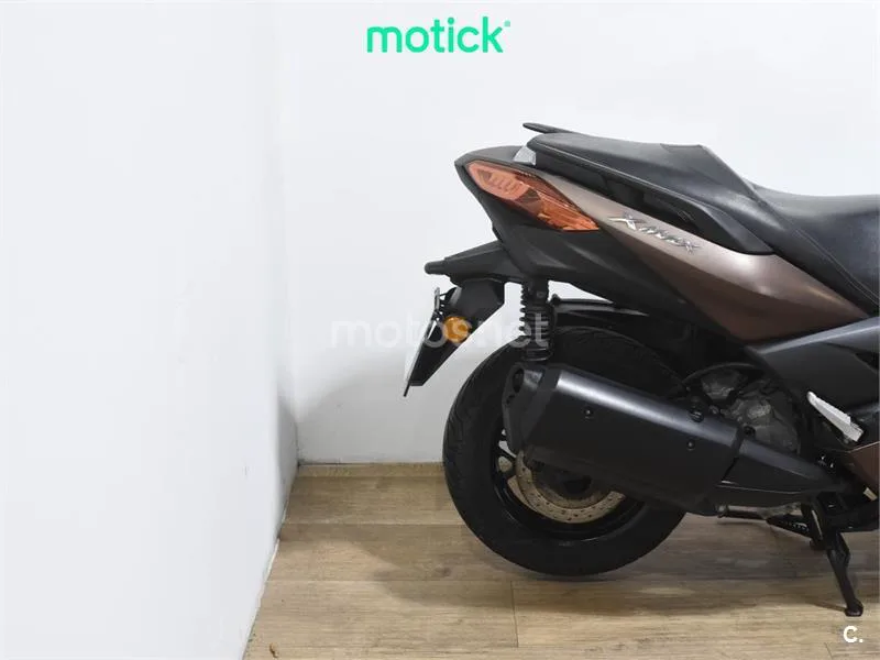 Yamaha XMAX 300 – Vista 3
