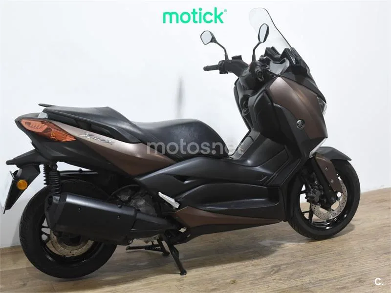 Yamaha XMAX 300 – Vista 10