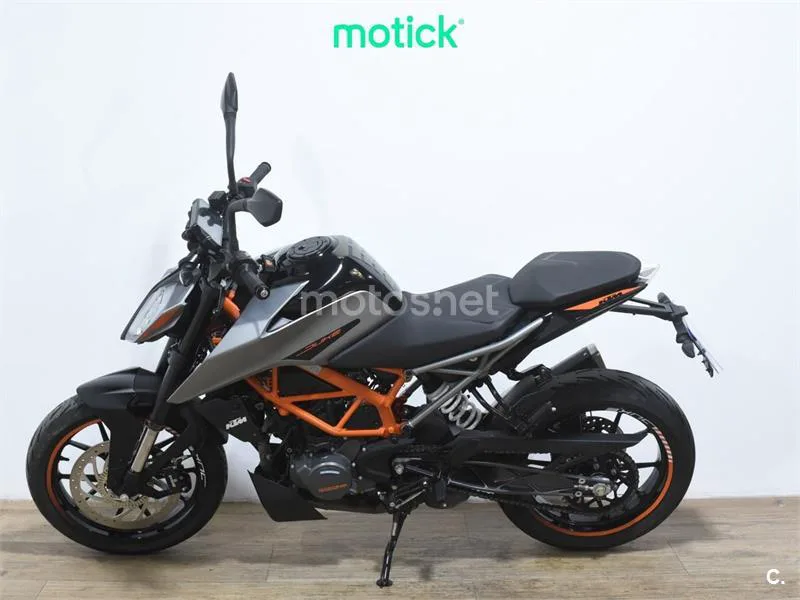 KTM 125 – Vista 7