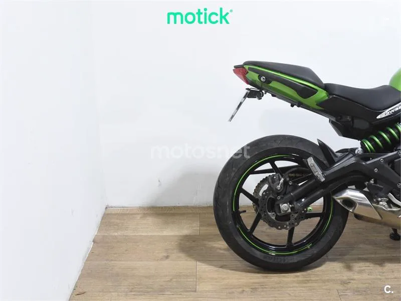 Kawasaki ER-6N – Vista 3