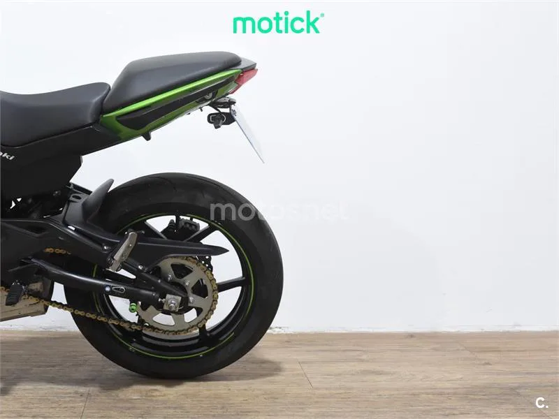 Kawasaki ER-6N – Vista 9