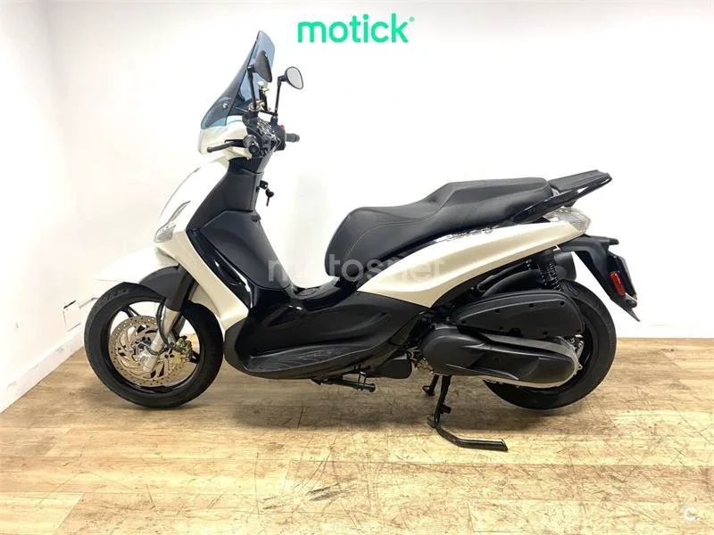 Piaggio Beverly – Vista 5