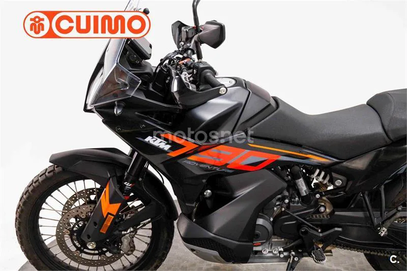 KTM 790 – Vista 17