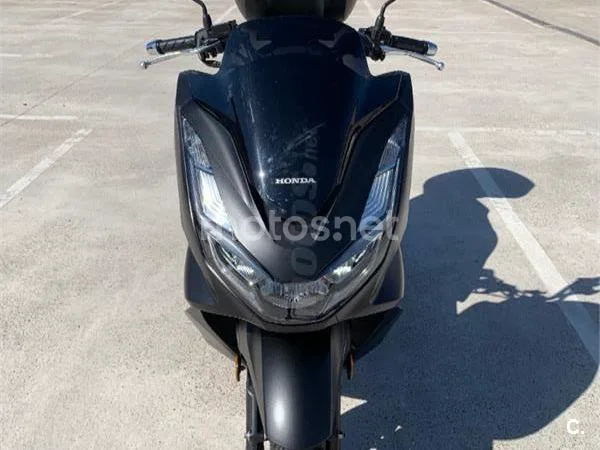 Honda PCX125 - Vista 8