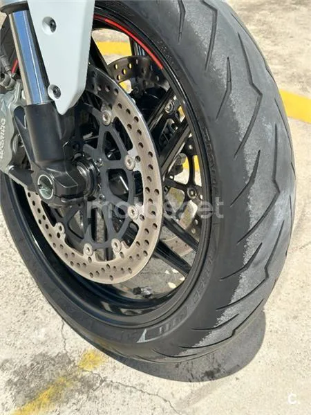 Ducati Monster 797 – Vista 8