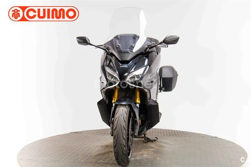 Honda Forza 750 – Vista 10
