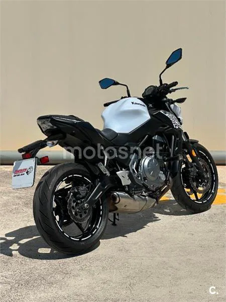 Kawasaki Z650 – Vista 5