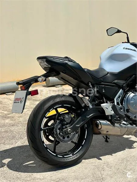 Kawasaki Z650 – Vista 6