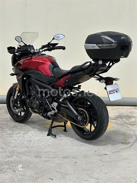 Yamaha MT-09 – Vista 4