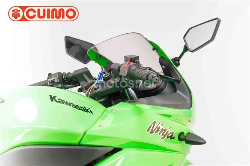 Kawasaki Ninja 250 R – Vista 15