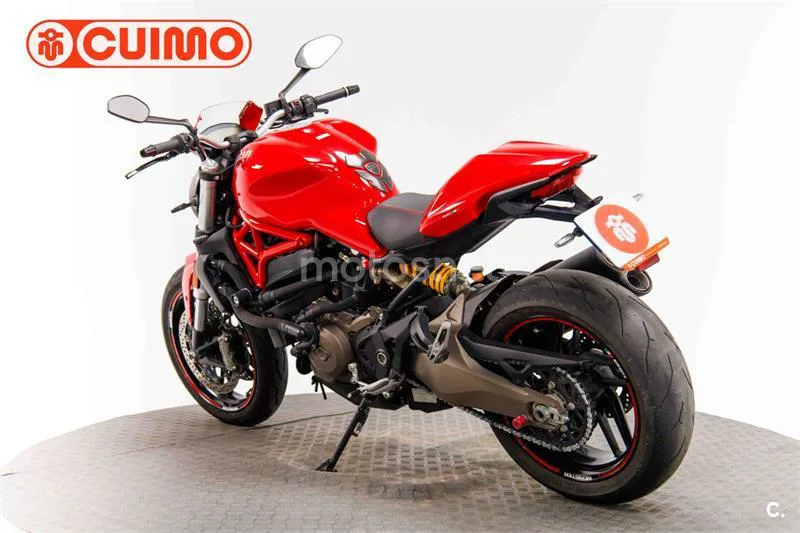 Ducati Monster 821 – Vista 6