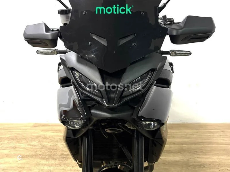 Yamaha Tracer 9 – Vista 8