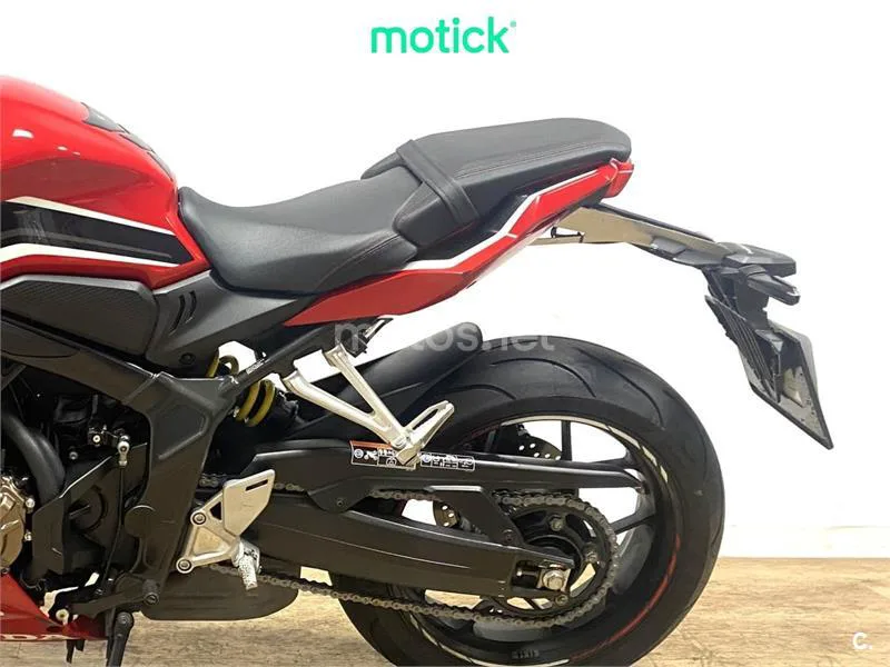 Honda CBR 650 R – Vista 7