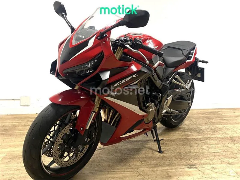 Honda CBR 650 R – Vista 10