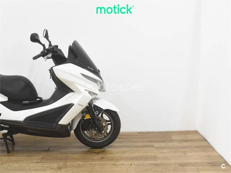 Kymco Grand Dink 125 – Vista 4
