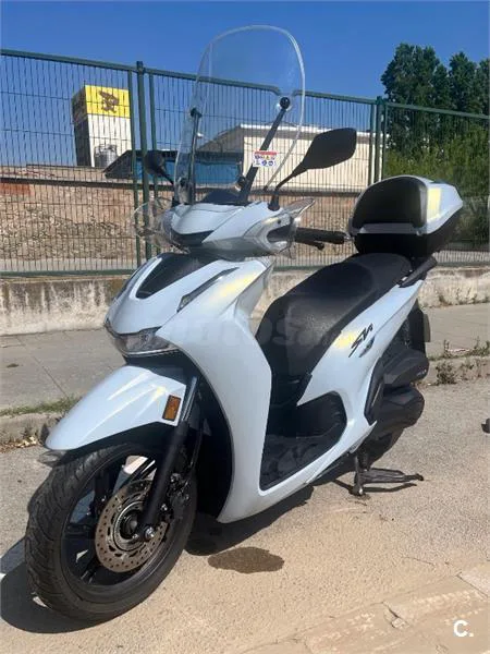 Honda SH 350i – Vista 2