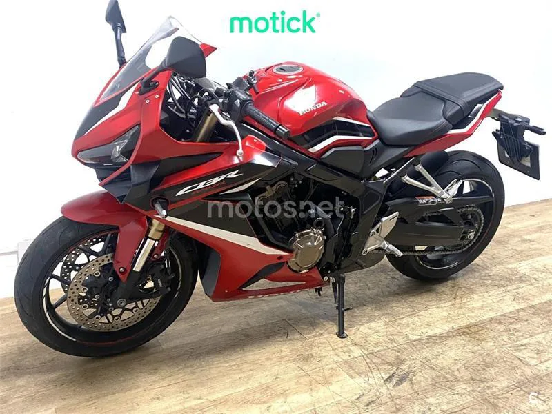 Honda CBR 650 R – Vista 11