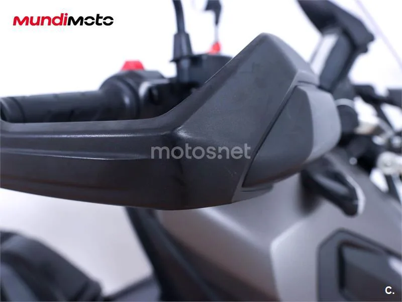 Honda X-ADV – Vista 13