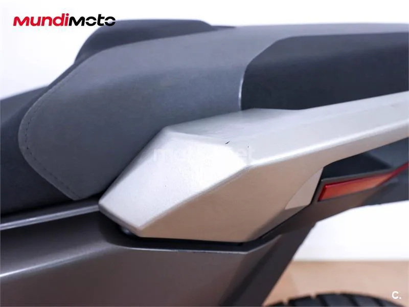 Honda X-ADV – Vista 16