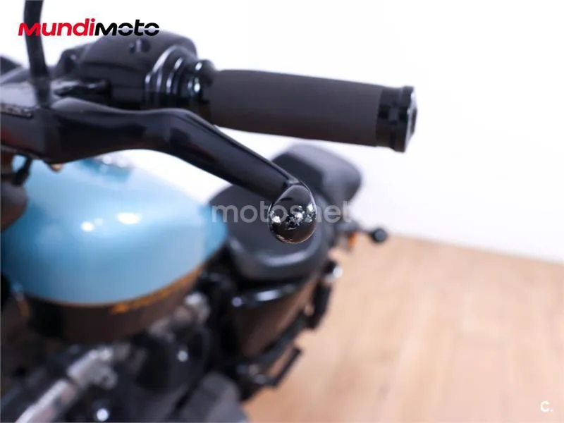 Harley-Davidson Sportster 1200 – Vista 42