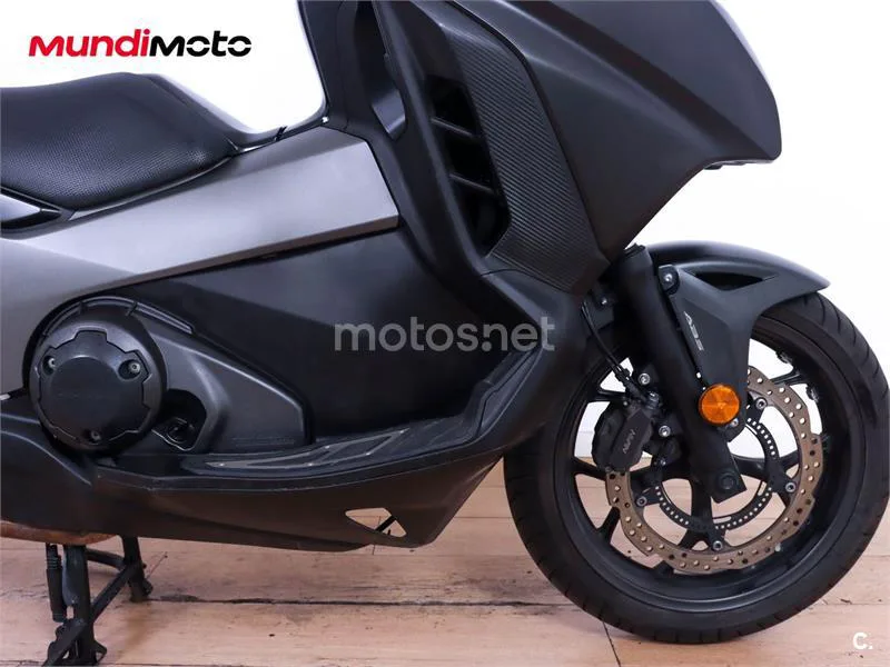 Honda Integra – Vista 16