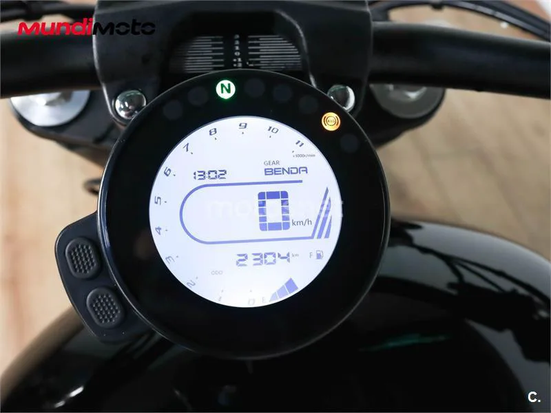 Keeway V 302 C – Vista 12