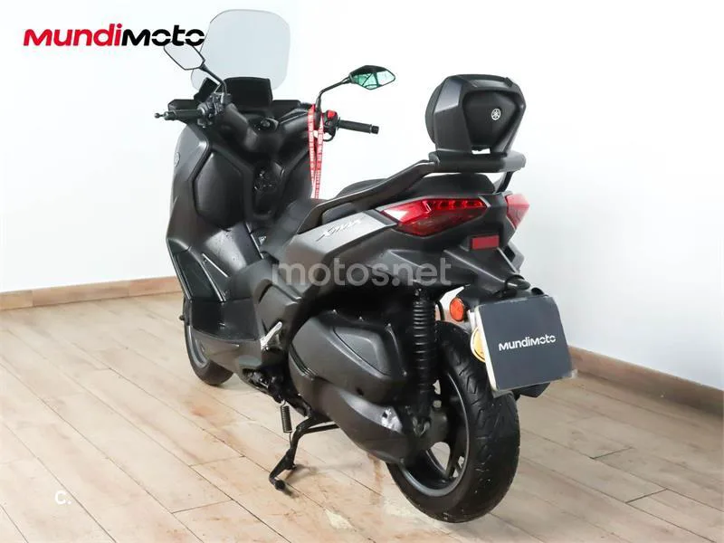 Yamaha XMAX 300 – Vista 8