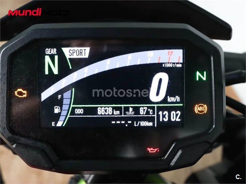 Kawasaki Z900 – Vista 12