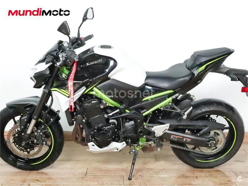 Kawasaki Z900 – Vista 6